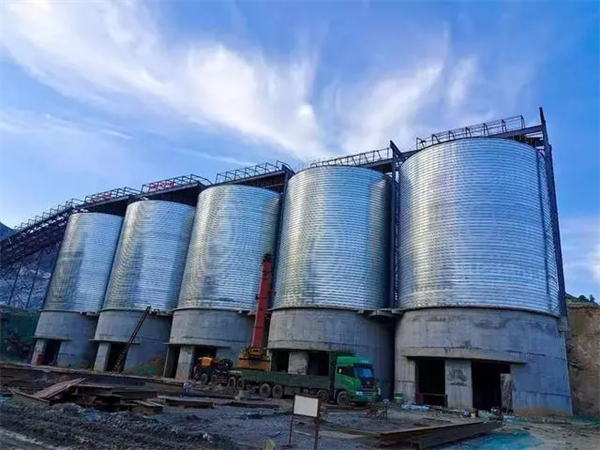 奉节螺旋咬口钢板仓施工现场